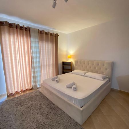 Myslym Shyri Studio 2 Tirana Zewnętrze zdjęcie
