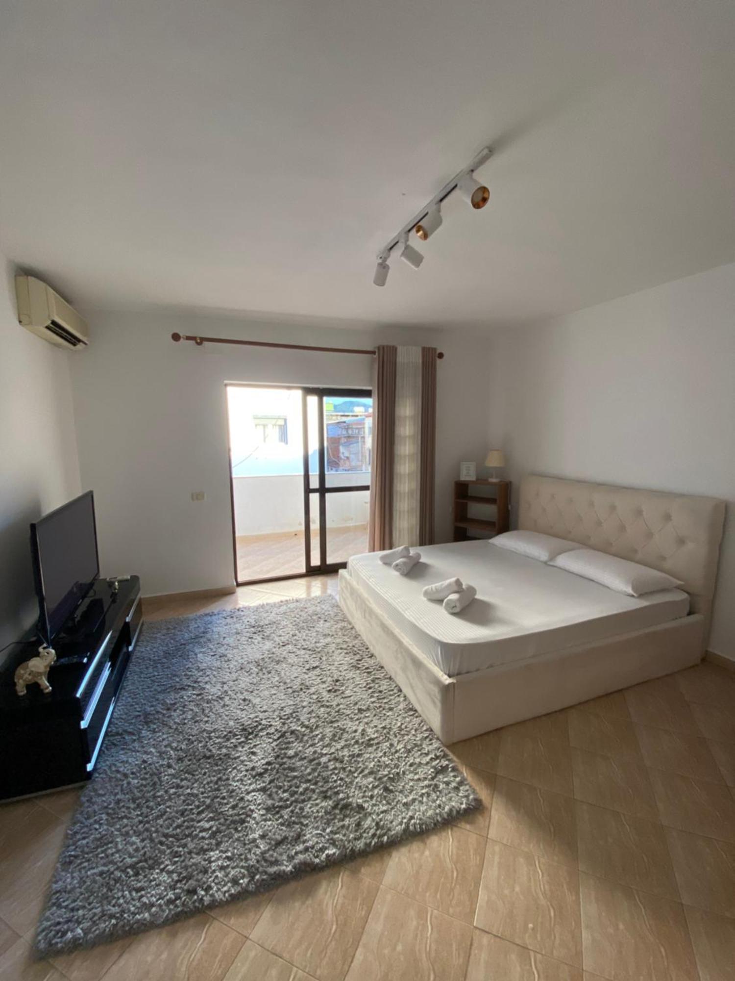 Myslym Shyri Studio 2 Tirana Zewnętrze zdjęcie